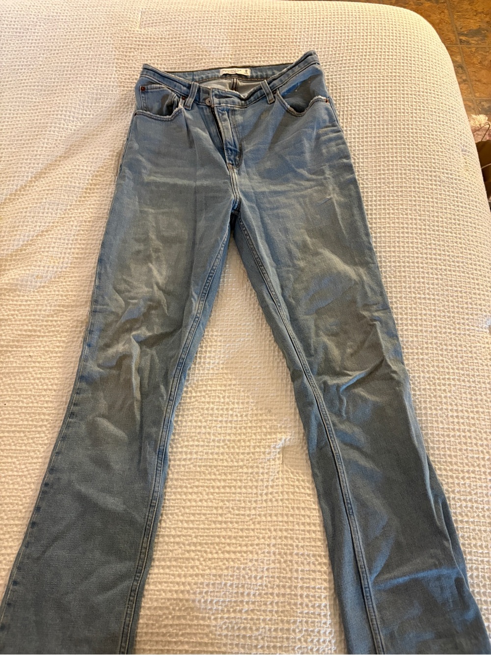 Light Blue Straight Leg Jeans for Women - Classic High-Rise Style